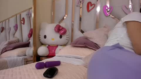    online show from February 11, 2025, 6:55 pm