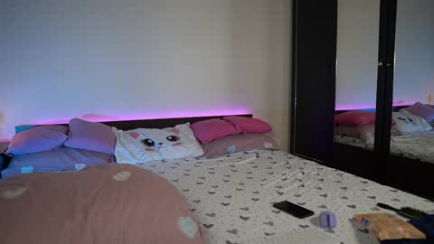 Tiffany online show from April 8, 2026, 8:42 pm