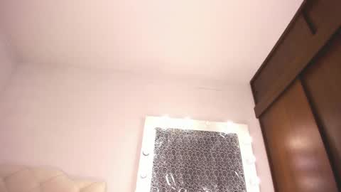 Tiff online show from March 12, 2025, 6:07 am