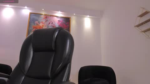 Tiffanny Sins online show from February 22, 2026, 4:02 am