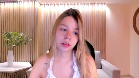 Tiffanny Sins online show from July 29, 2026, 5:27 am