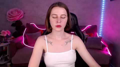 Tiffany online show from February 28, 2025, 2:31 am