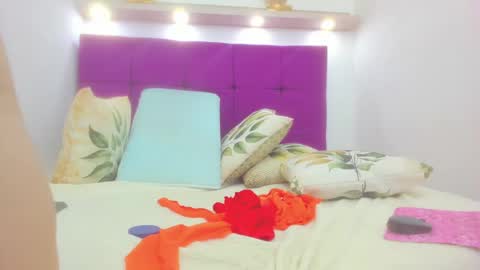 tiffany  online show from December 18, 2024, 2:32 am