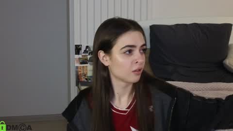 tiffany online show from February 5, 2025, 9:29 pm