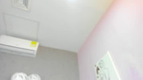 tiffany_mendez online show from June 18, 2026, 11:58 am