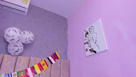 tiffany_mendez online show from June 19, 2026, 11:58 am