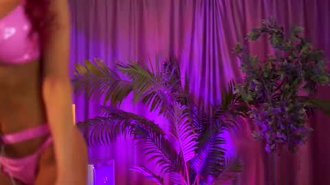 Snapshot of tiffanyblaize chatting on November 7, 2025, 7:14 pm Tiff online show from November 7, 2025, 7:14 pm