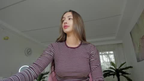 Tiffany Houston online show from December 4, 2025, 6:55 am