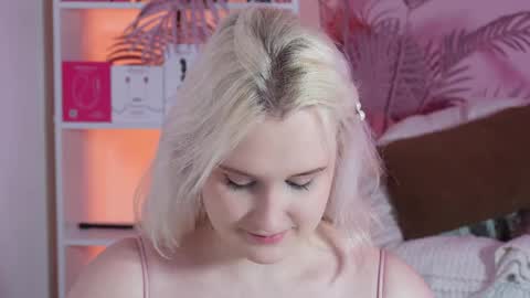 tiffanyjons online show from April 5, 2026, 6:27 pm