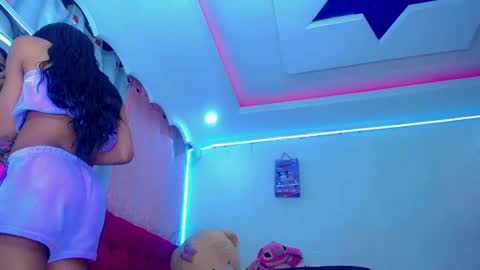 tiffanymackensyy69 online show from June 2, 2026, 1:18 am