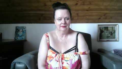 TiffanyMature online show from May 9, 2026, 2:55 pm