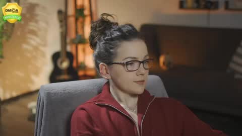 tiffanyriox online show from March 7, 2026, 1:46 am