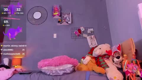 Snapshot of tiffbeautiful chatting on January 10, 2025, 9:53 pm online show from January 10, 2025, 9:53 pm