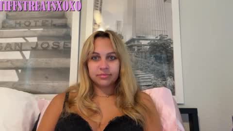 Tiffstreatsxoxo online show from June 20, 2026, 4:54 pm