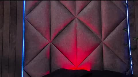 Tiffany  online show from October 4, 2025, 8:07 pm