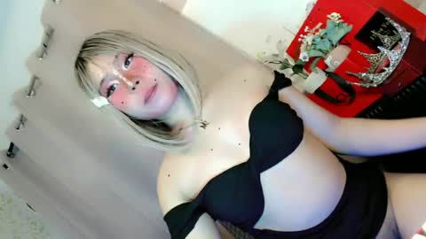 tight_elliana online show from June 25, 2026, 6:51 am
