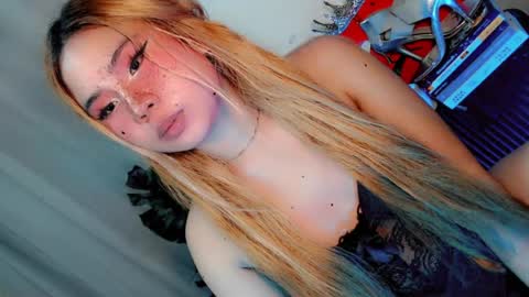 tight_elliana online show from July 8, 2026, 2:32 pm