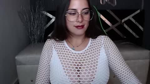 Snapshot of tiina_a chatting on January 11, 2025, 1:43 pm Tiina online show from January 11, 2025, 1:43 pm