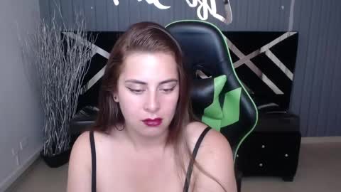 Snapshot of tiina_a chatting on January 26, 2025, 5:44 pm Tiina online show from January 26, 2025, 5:44 pm