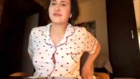 Snapshot of tildaaltshuler chatting on June 16, 2026, 4:20 pm Emma online show from June 16, 2026, 4:20 pm