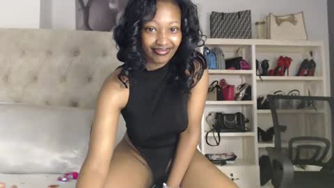 Tilly online show from June 14, 2026, 11:23 am