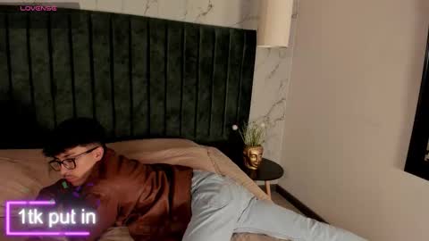 Tim Fox online show from November 10, 2025, 11:53 am