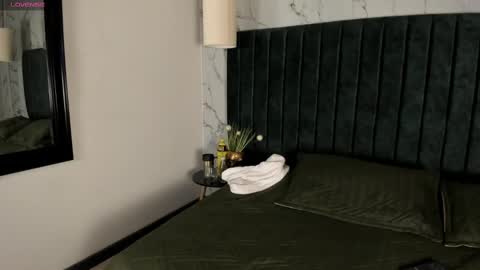 Tim Fox online show from November 19, 2025, 12:05 pm