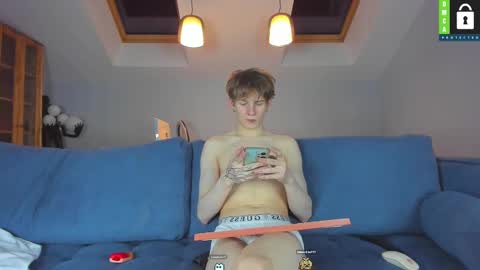 Snapshot of tim_milll chatting on March 10, 2025, 10:02 pm Tim online show from March 10, 2025, 10:02 pm