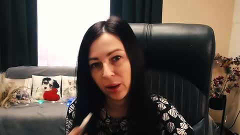 Luisa online show from October 30, 2025, 8:38 am