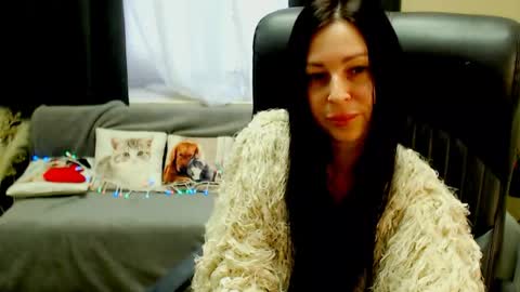 Snapshot of timeparadice chatting on March 18, 2026, 9:01 am Luisa online show from March 18, 2026, 9:01 am