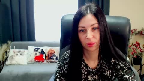 Snapshot of timeparadice chatting on May 29, 2026, 8:23 am Luisa online show from May 29, 2026, 8:23 am