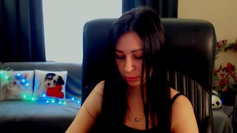 Snapshot of timeparadice chatting on June 18, 2026, 9:47 am Luisa online show from June 18, 2026, 9:47 am