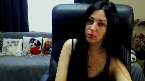 Snapshot of timeparadice chatting on July 1, 2026, 7:32 am Luisa online show from July 1, 2026, 7:32 am