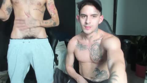 Snapshot of timothy_eliot chatting on February 19, 2025, 9:17 am wanna play bareback uncut colombian couple new twink bbk online show from February 19, 2025, 9:17 am