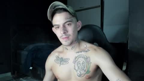 Snapshot of timothy_eliot chatting on September 16, 2025, 4:46 am wanna play bareback uncut colombian couple new twink bbk online show from September 16, 2025, 4:46 am