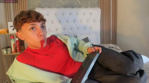 Snapshot of timothy_ross chatting on April 24, 2026, 7:49 pm Timothy 21 years old online show from April 24, 2026, 7:49 pm
