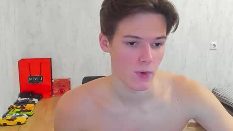 Snapshot of timytwinkboy chatting on January 18, 2026, 12:20 pm Tim online show from January 18, 2026, 12:20 pm