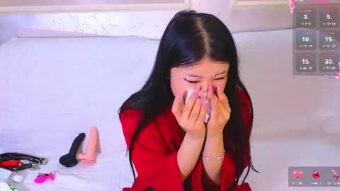 tina__kim online show from June 26, 2026, 9:25 am