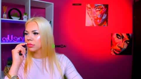 tina_golden1 online show from April 3, 2026, 4:43 am