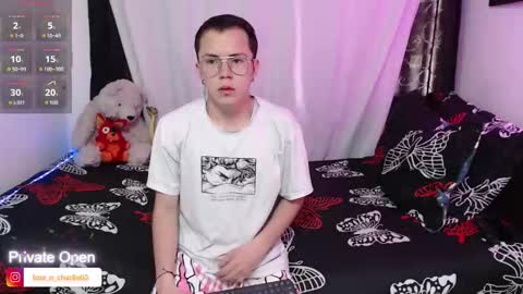 Tina N Charlie online show from September 16, 2025, 12:17 pm