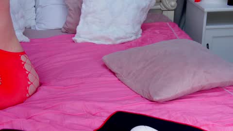 Snapshot of tinabrook chatting on February 14, 2025, 10:28 am Tina online show from February 14, 2025, 10:28 am