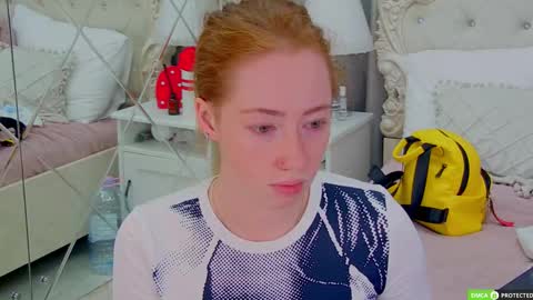 Snapshot of tinabrook chatting on September 18, 2025, 3:41 am Tina online show from September 18, 2025, 3:41 am