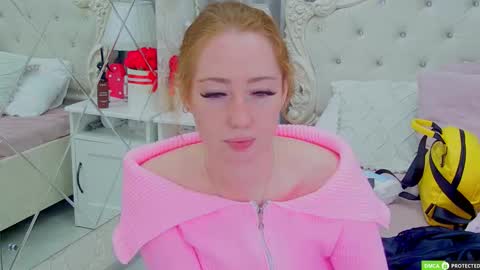 Snapshot of tinabrook chatting on October 1, 2025, 3:45 am Tina online show from October 1, 2025, 3:45 am