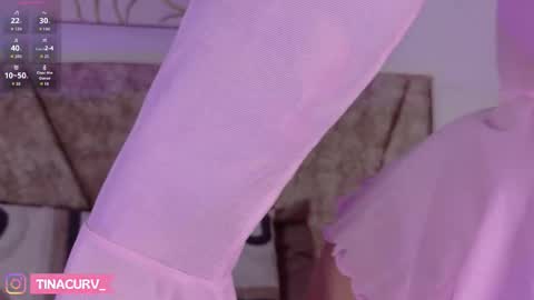 tinacurv online show from November 3, 2025, 7:26 pm