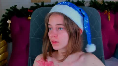 Snapshot of tinadavil chatting on December 17, 2024, 8:21 pm Tina Davil online show from December 17, 2024, 8:21 pm