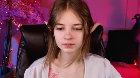 Snapshot of tinadavil chatting on January 14, 2025, 2:43 pm Tina Davil online show from January 14, 2025, 2:43 pm