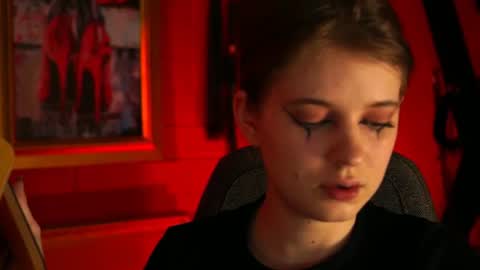 Tina Davil online show from July 28, 2026, 11:17 am