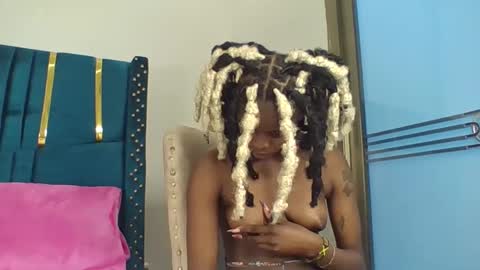 Snapshot of tinashe004 chatting on November 17, 2025, 7:08 pm tinashe online show from November 17, 2025, 7:08 pm