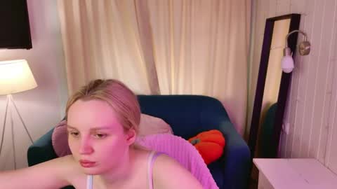 tinasiner online show from June 8, 2026, 2:28 pm