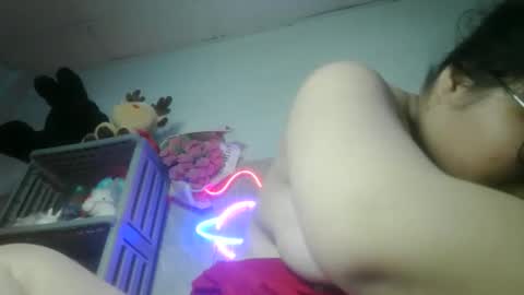 Snapshot of tini_bei chatting on April 27, 2026, 4:16 pm tini_bei online show from April 27, 2026, 4:16 pm